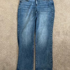 Wonderly Mid Rise Straight Jean